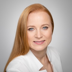Agnieszka Czechumska.jpg